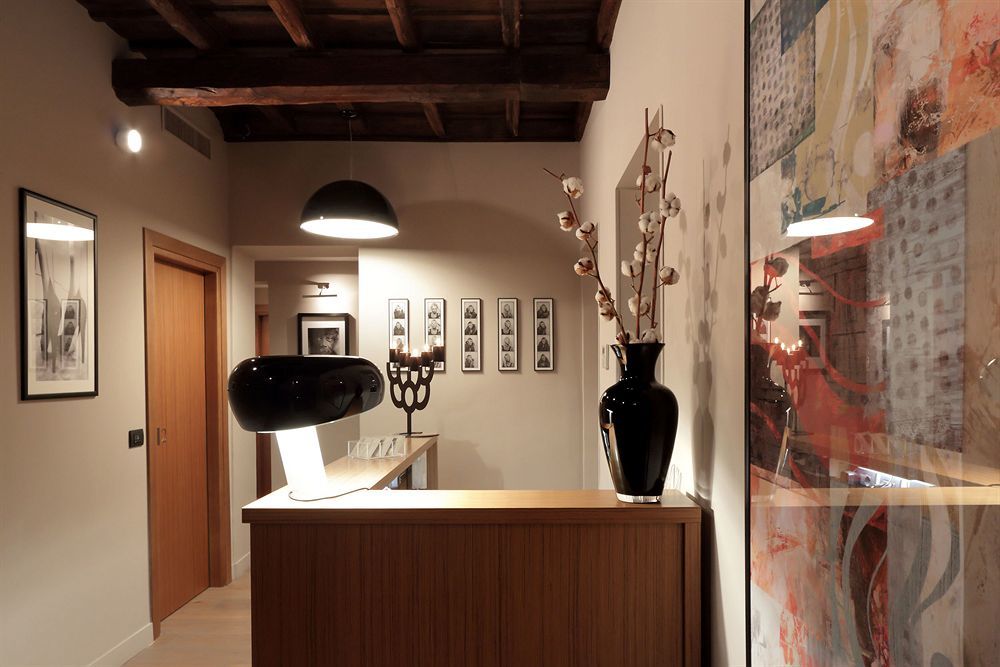 Отель Downtown Boutique House - Ca Domus Collection Рим Экстерьер фото